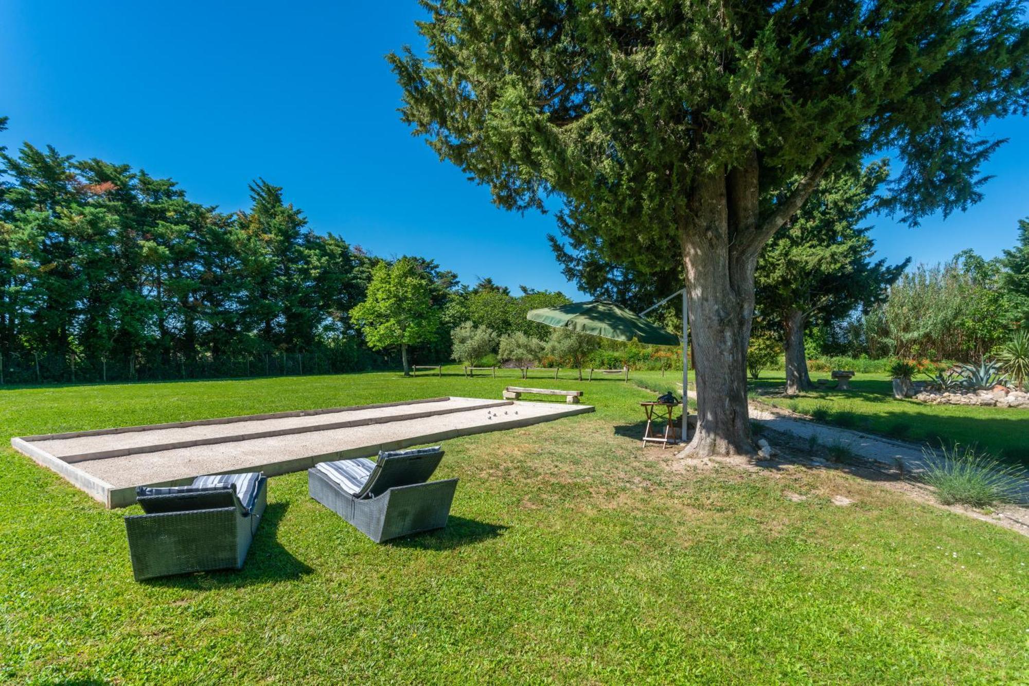 Le Mas de la Vinçane Pernes-les-Fontaines Exterior foto