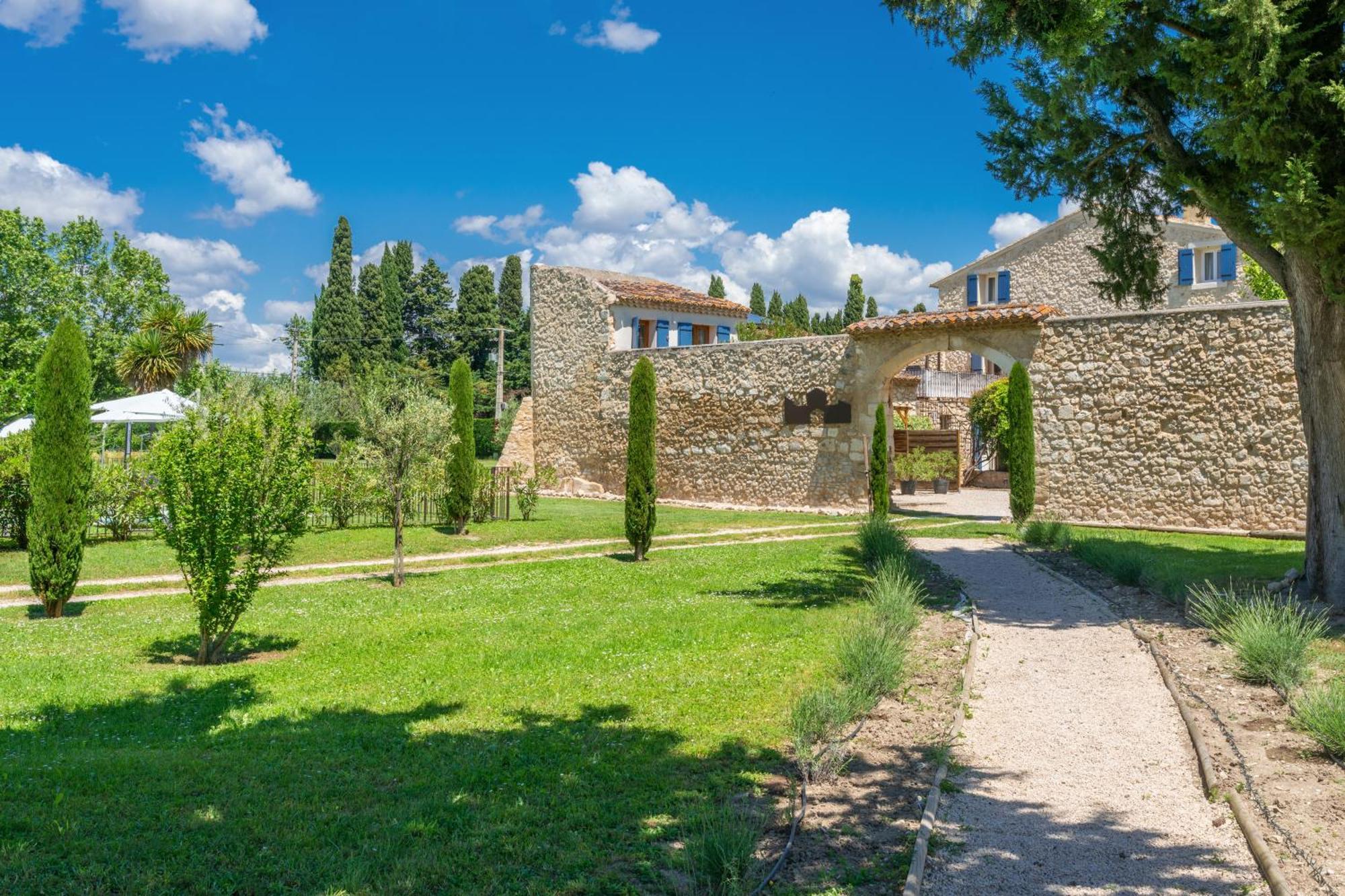 Le Mas de la Vinçane Hotel Pernes-les-Fontaines Exterior foto