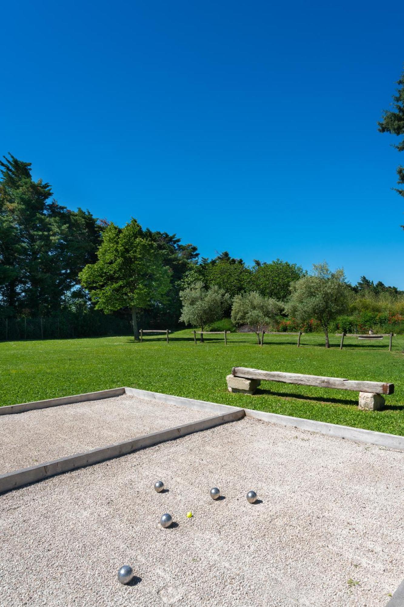 Le Mas de la Vinçane Pernes-les-Fontaines Exterior foto